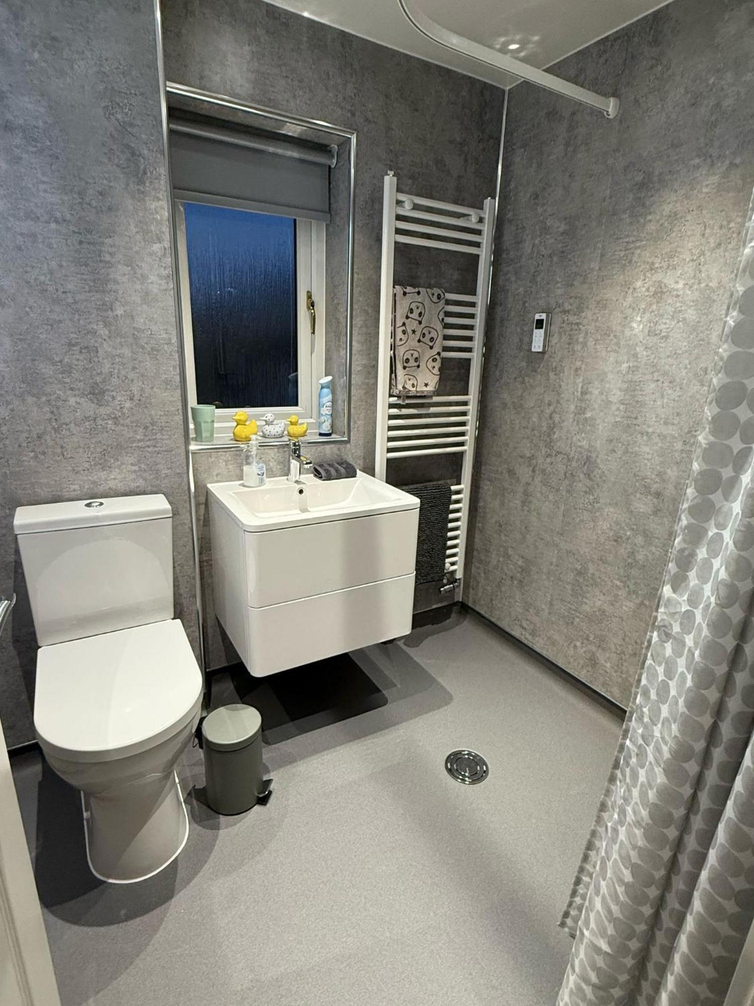 Single Room With Beautiful Garden EDI Exterior foto